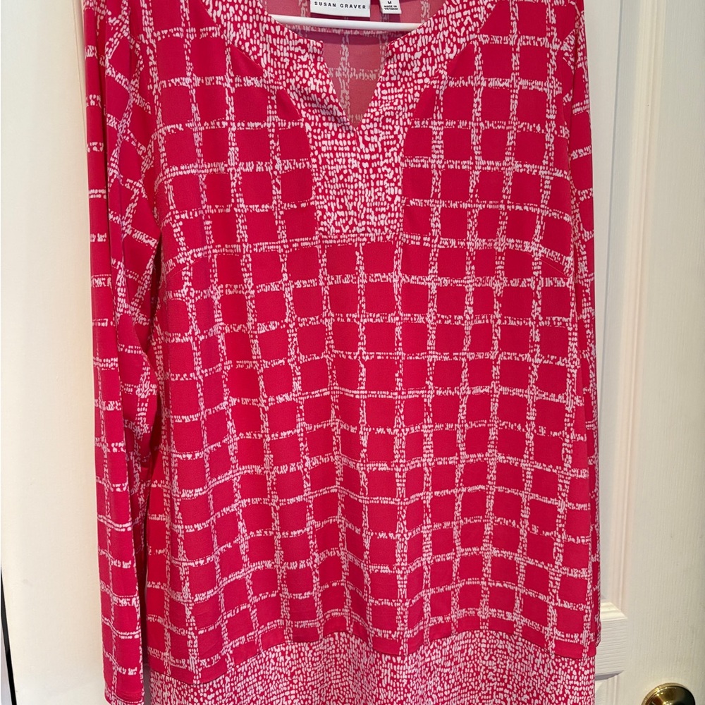 Susan Graver Pink and White Geometric Tunic